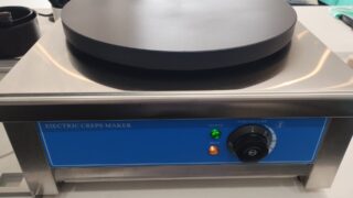 元シェフ夫が「業務用クレープ焼き機」を導入！自宅で本格ガレットとクレープを味わう