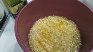 ガーリックオイルの簡単作り置き・美味しくて高コスパ・いつもの料理がワンランクアップ